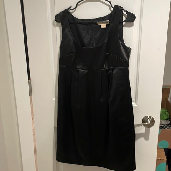 Michael Michael Kors black sleeveless cocktail dress size 8 - Picture 2 of 8